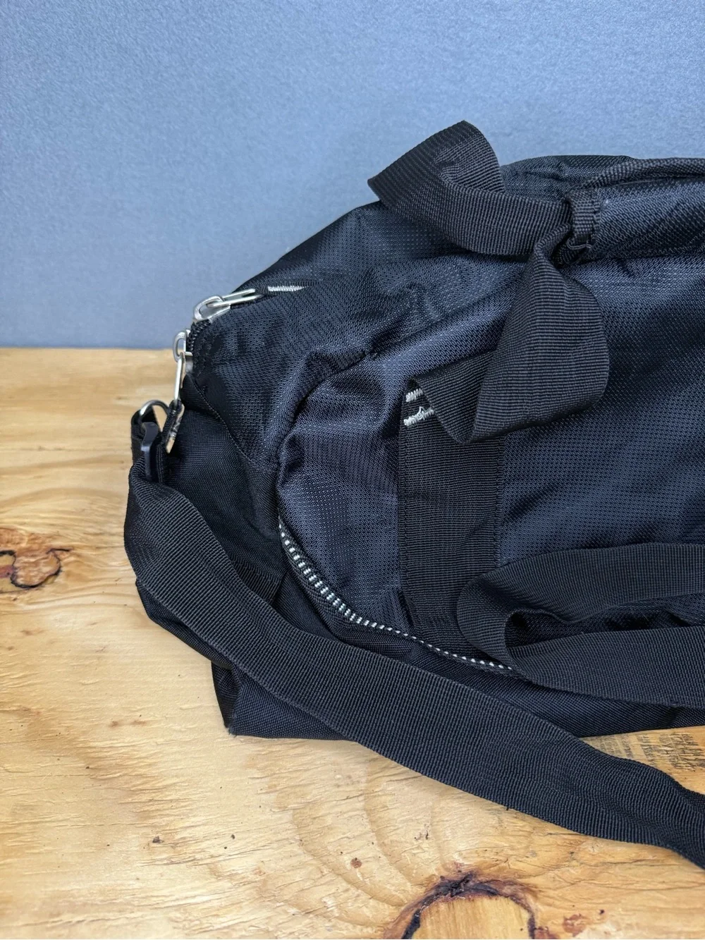 OGIO Half Dome Small Black Nylon Duffel Gym Bag Zip 5L Shoulder Strap